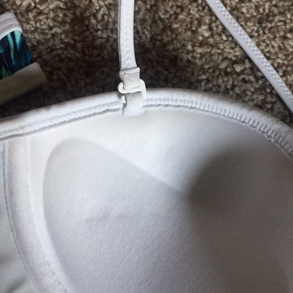 ❌SOLD❌ PINK by Victoria’s Secret Swim Top - Picture 4 of 4